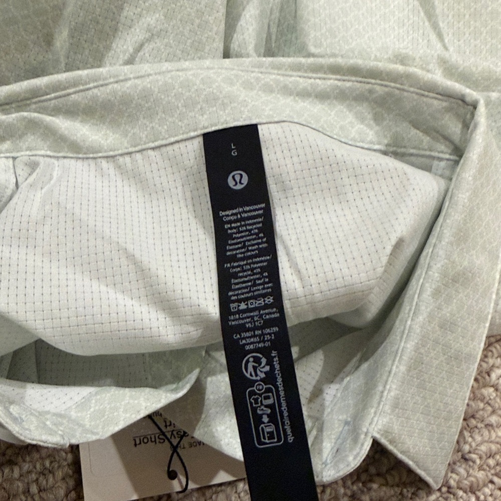Lululemon Airing Easy Short Sleeve shirt, Large, NWT - Picture 8 of 8